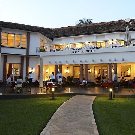 Lake Victoria Hotel เอนเทบเบ้ ภายนอก รูปภาพ