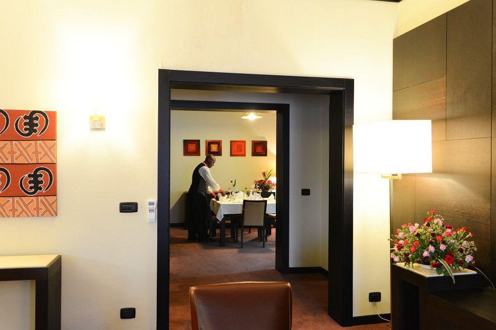 Lake Victoria Hotel เอนเทบเบ้ ภายนอก รูปภาพ
