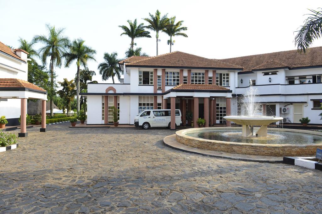 Lake Victoria Hotel เอนเทบเบ้ ภายนอก รูปภาพ