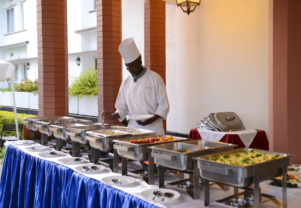 Lake Victoria Hotel เอนเทบเบ้ ภายนอก รูปภาพ