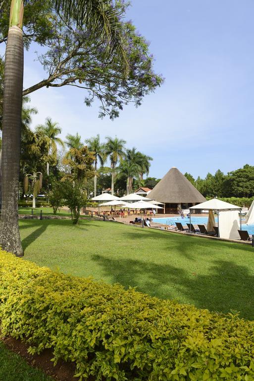 Lake Victoria Hotel เอนเทบเบ้ ภายนอก รูปภาพ