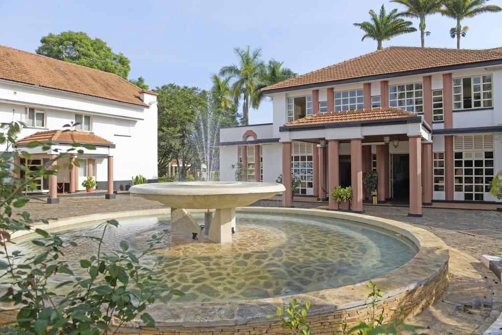 Lake Victoria Hotel เอนเทบเบ้ ภายนอก รูปภาพ