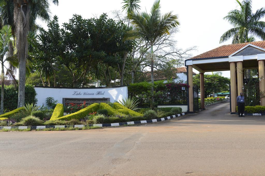 Lake Victoria Hotel เอนเทบเบ้ ภายนอก รูปภาพ