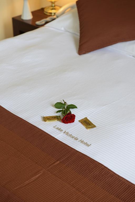 Lake Victoria Hotel เอนเทบเบ้ ห้อง รูปภาพ