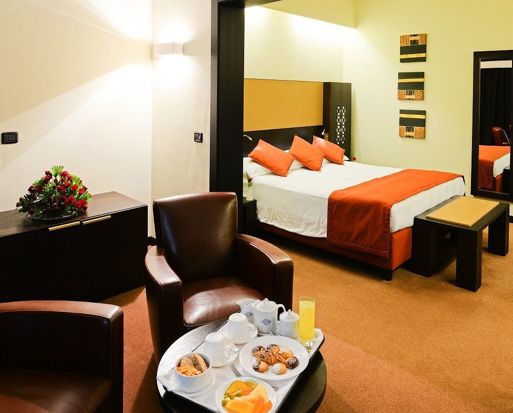 Lake Victoria Hotel เอนเทบเบ้ ภายนอก รูปภาพ