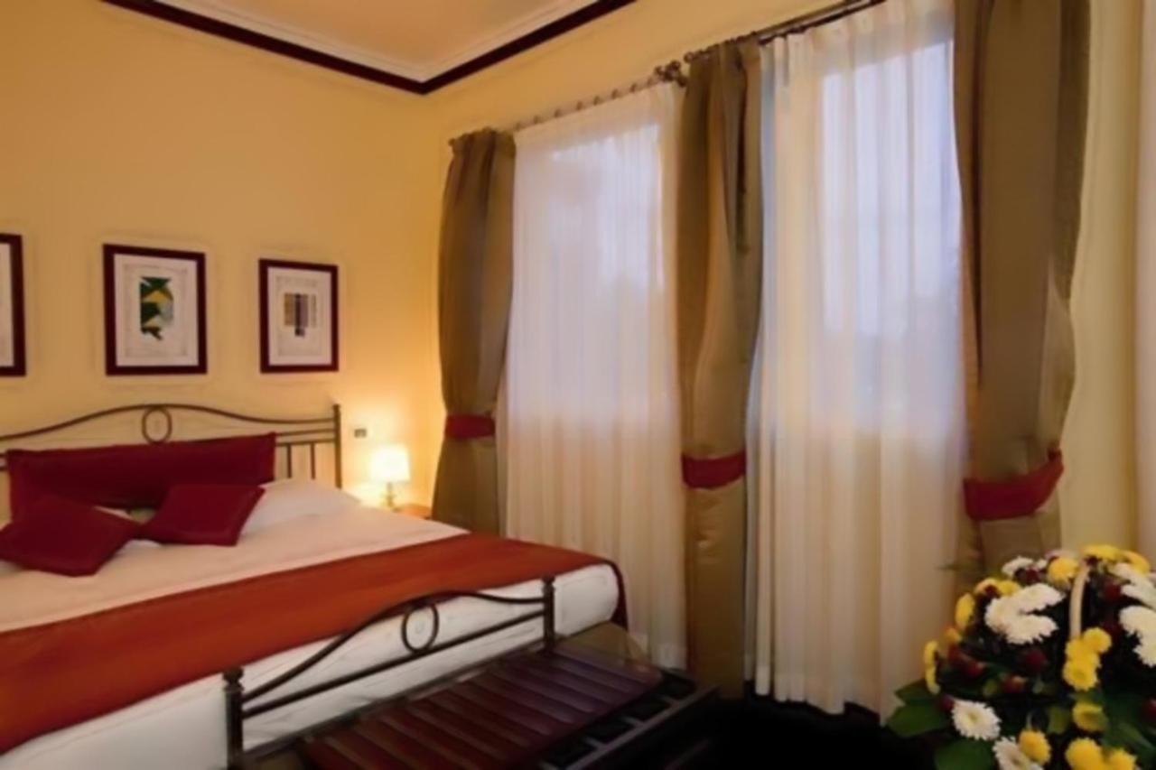 Lake Victoria Hotel เอนเทบเบ้ ภายนอก รูปภาพ
