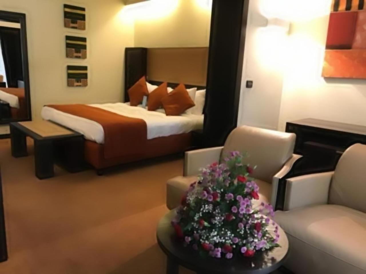 Lake Victoria Hotel เอนเทบเบ้ ภายนอก รูปภาพ